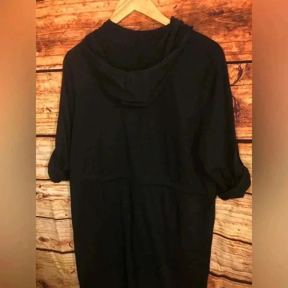 Lands End all black hooded romper - Picture 6 of 12